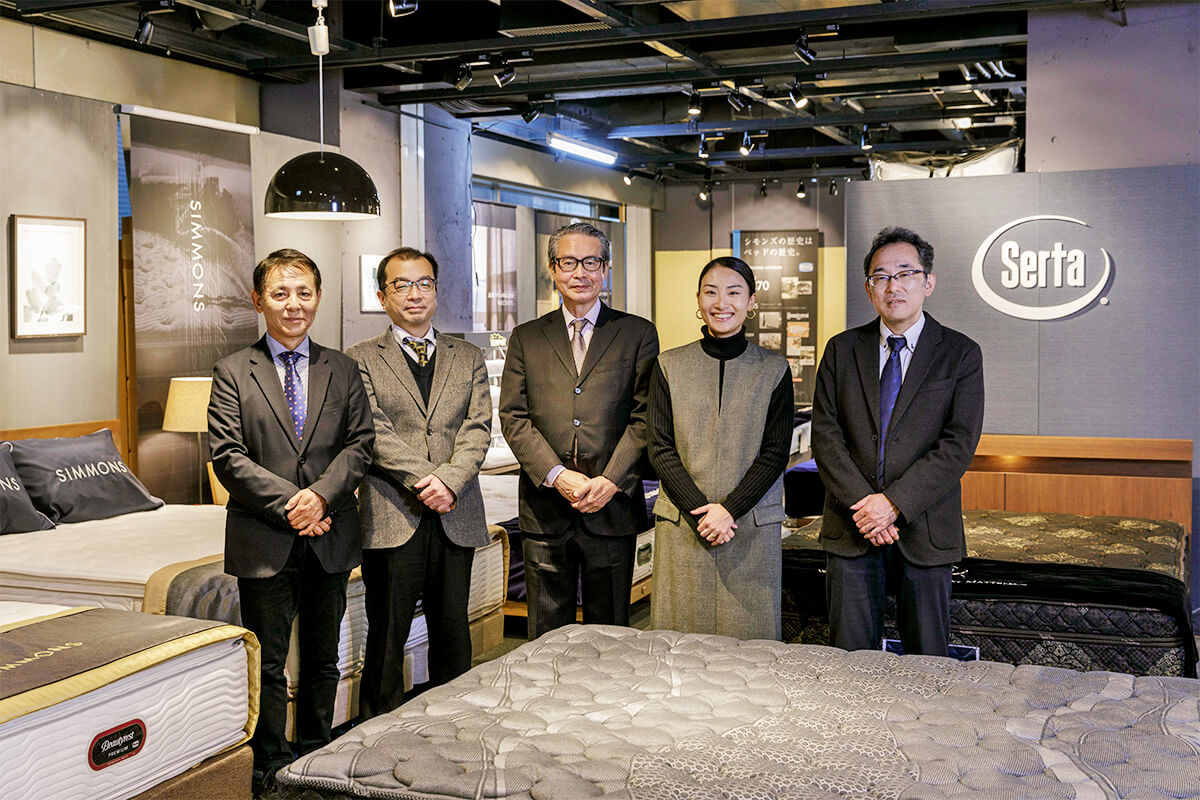 【グースカ】スタッフ一同